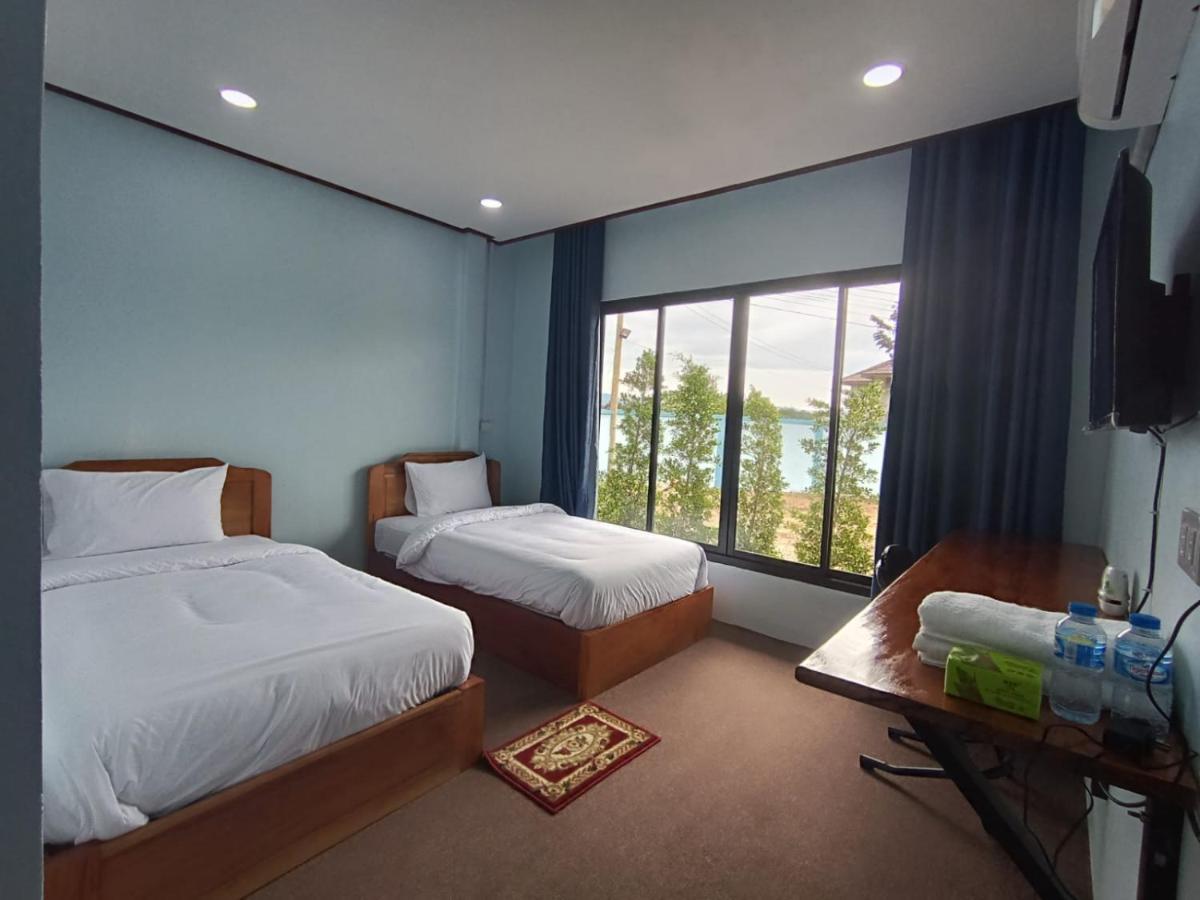 ເຮືອນພັກບີວີ Hotel Ban Thongchai-Tai Exterior photo